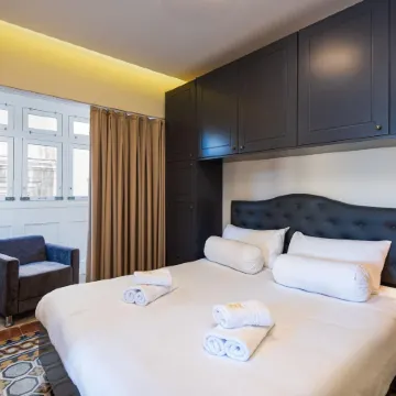 Independence Olive- 1 Bedroom - Square Sea View
