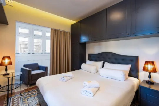 Independence Olive- 1 Bedroom - Square Sea View