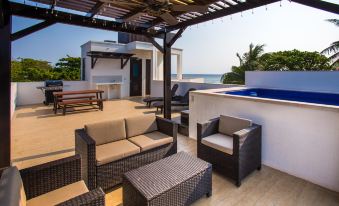 Bella Luna Beach House #227487