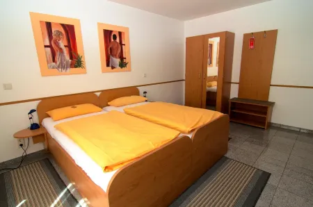 Messe-Hotel "Waldruhe" Отели в г. Нордштеммен