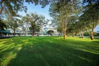 Hotel Sudu Araliya Hotels in 