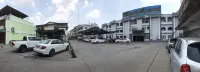 โรงแรมขอนแก่นรื่นรมย์ - ที่มีที่จอดรถ