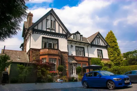 Dene House Guest House Отели в г. Bowness-on-Windermere