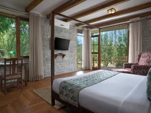 Larisa Resort Manali
