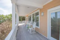 717 Pompano Hotels in Beaufort County