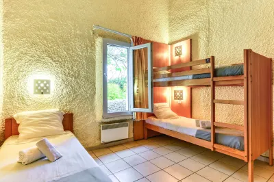 Sowell Residences les Lauriers Roses Hotels in Marseillan