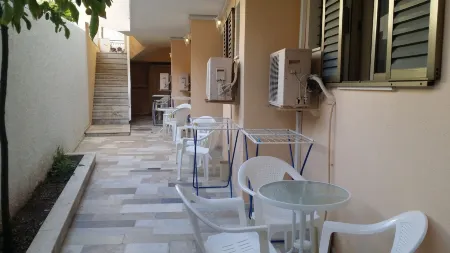 Rachel Hotel Отели в г. Vathi