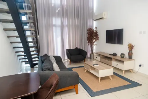 The Avery Loft at Embassy Gardens, Cantonments - Jacuzzi