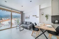 Napoleon Navy Suite 1Bd 1ba Hotels in Malia