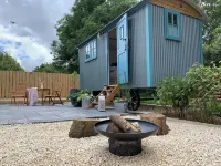 St. Kew Shepherd Huts Hotels in Wadebridge