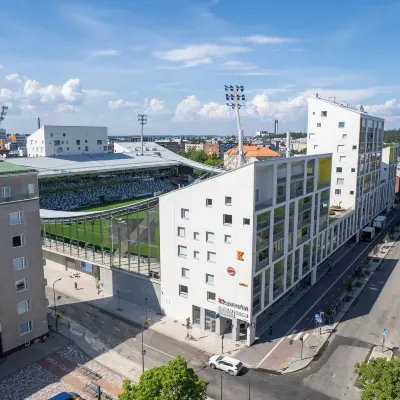 Spacious 2Br at Tammela Stadium - Sauna & Balcony Отели рядом с достопримечательностью «Культурный центр Tampere Hall»