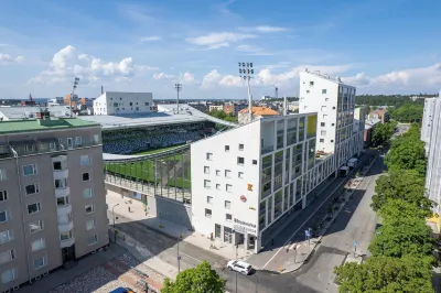 บ้านใหม่ 2 ห้องนอน ที่ ทัมเมลา สตาดิโอน, ซาวน่า และ ระเบียง โรงแรมใน