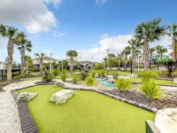 Family-Friendly Retreat W Pool & Hot Tub Hotels in Davenport