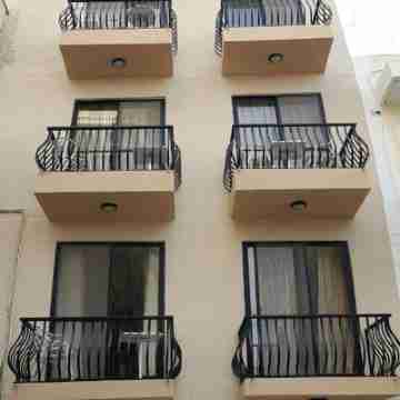 Seashells Apartments with Terrace, Just Off the Seafront in Bugibba - by Getawaysmalta Hotel Exterior