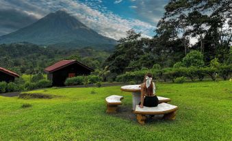 Arenal Roca Lodge