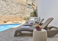 Palazzo Violetta Boutique Hotel - piscina