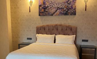 Khall Suite's