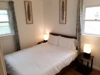 Canandaigua House Mayflowers Nursery & Garden附近的飯店