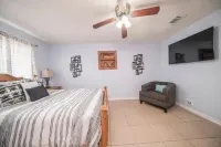 Right At Home-Midland Destination Getaway-reduced due to cancellation