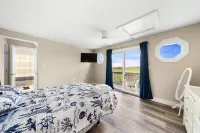 On the water with private beach, sunsets and sunrises