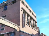 Huis Van Bewaring Hotels near Vroomshoop railway station