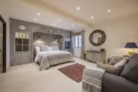 La Bécasse – Heritage Pool Manor Hoteles en Bonnieux