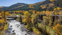 Riverfront 2BR2BA Condo. Sauna, Pool & Hot Tub. Minutes to Vail & Beaver Creek.