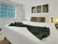 Tranquil Retreat Near Savannah Hotels near Publix Super Market At Blue Moon Crossing