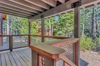 Charming Mountain Cabin with Beach Access - Cozy Tranquil Retreat