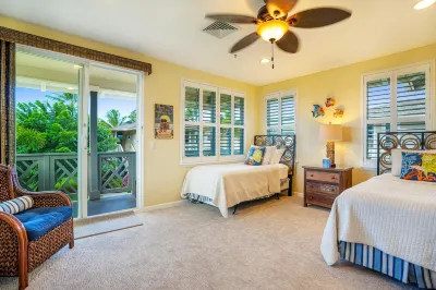 Spacious home w/ AC, lanais, shared pool, hot tub, & views of Makai Golf Course