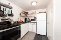 Convenient Location and Full Kitchen - Charming Downtown Retreat