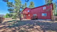 Gorgeous Mountain Retreat with Hot Tub and Pool Table - Spacious Sanctuary Hotels in El Dorado County
