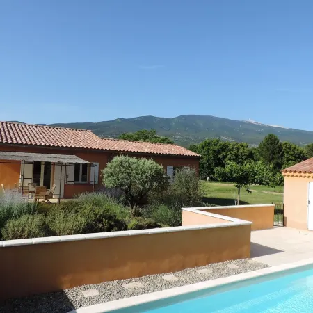 Bedoin new villa (100m town center) Mont Ventoux, private pool