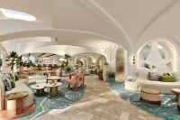 W Sardinia - Poltu Quatu Hotel a Baja Sardinia