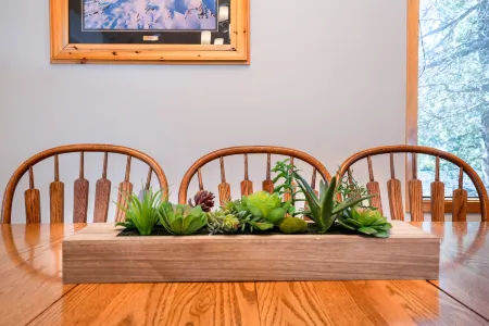 Cozy Hot Tub and Inviting Living Spaces - Charming Escape