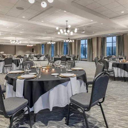 Cambria Hotel Lake Placid - Lakeside Resort