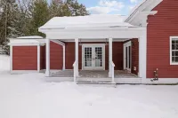 Private Gated Pool and Scenic Surroundings - Charming Spacious Retreat