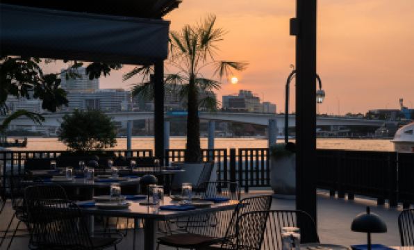 The StandardX, Bangkok Phra Arthit