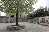 Traditional Villa in Pemonia