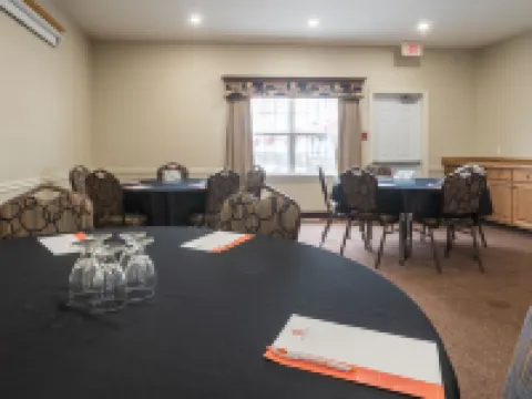 Amsterdam Inn & Suites Moncton โรงแรมในมองก์ตัน