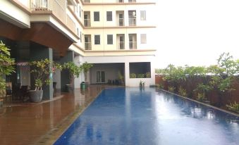 Modern Style Studio Tamansari Mahogany Apartment with City View