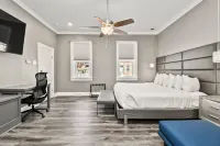 Captain Wohlt Inn Bed & Breakfast