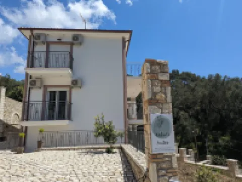 Natura Luxury Suites Parga Hotéis em Parga