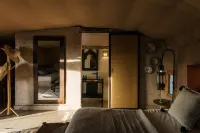 Caravan Agafay by Our Habitas Hotels in Tamesluht