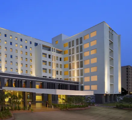 Red Fox by Lemon Tree Hotels, Bhiwadi Hotel di Bhiwadi