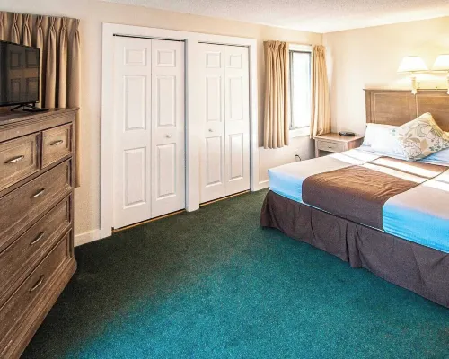 Waterwood Townhome Hotels in New Bern
