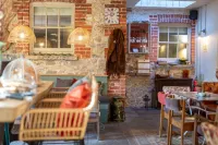 Black Horse Hotels in Arundel