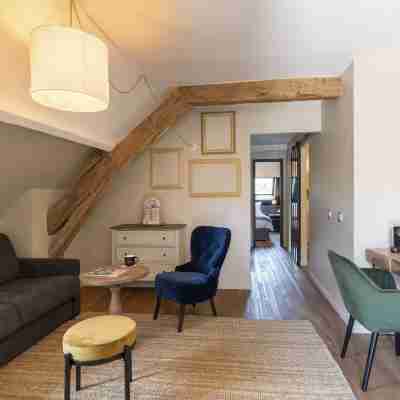 Les Demeures de Varennes, BW Signature Collection Rooms