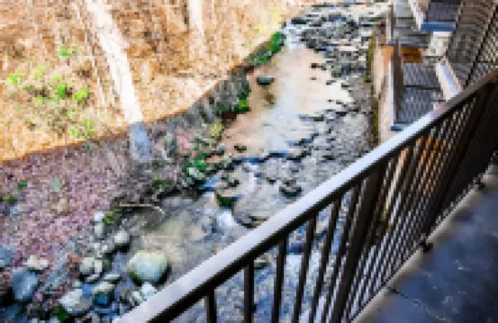 Bear Creek Inn Gatlinburg, TN Hotels in Gatlinburg