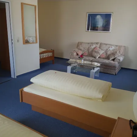 Hotel Stadt Baunatal Отели в г. Баунаталь
